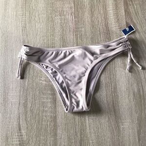 NWT … AERIE “Size: M” Cheeky Swim Bottoms